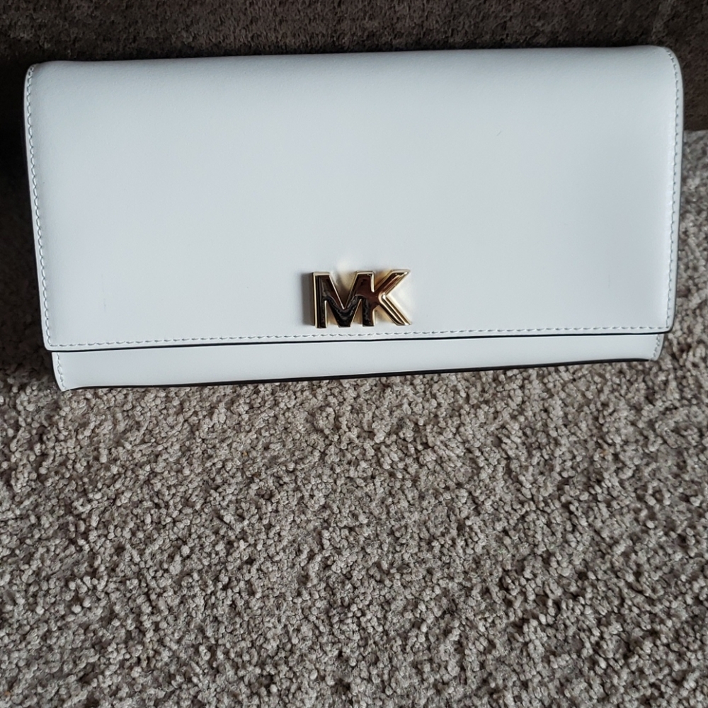 Michael Kors Mott Large Chain Wallet
